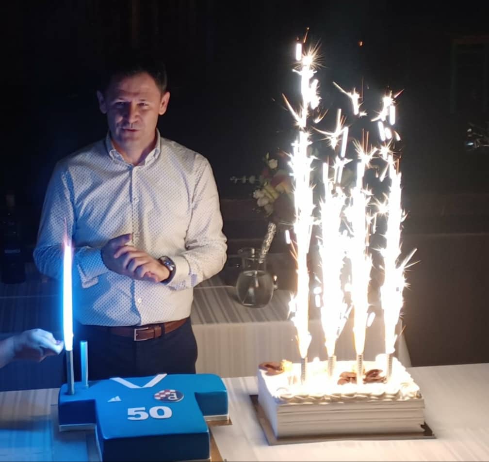 SVE JE BILO U ZNAKU DINAMA Anđelko Bukal iz Gornjeg Hrašćana proslavio pedeseti rođendan!