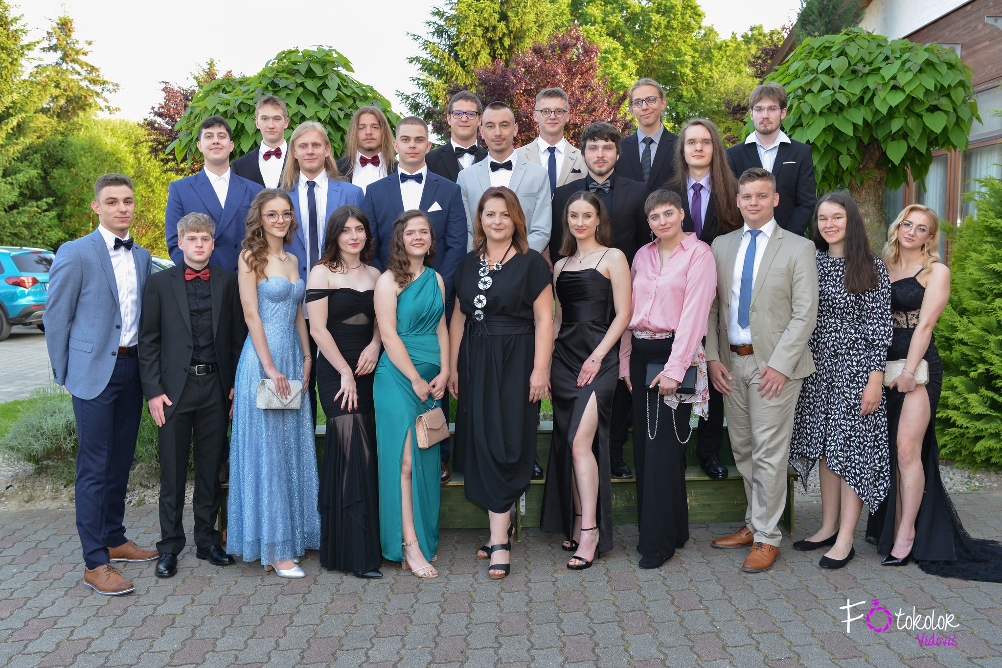 FOTO Maturanti gimnazije Josipa Slavenskog na najljepšoj i najvažnijoj večeri