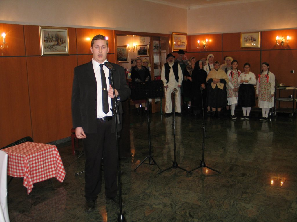 2vecerpoezije001884154