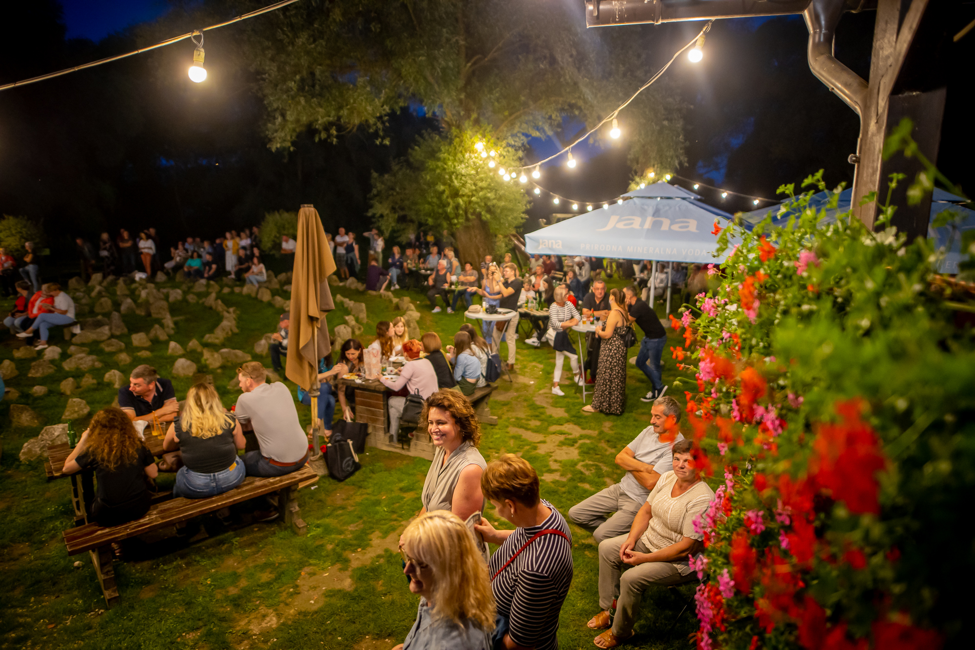 PREKRASNA VEČER Koncert Džo Maračić Makija i premijera spota Ansambla Pučpuljike PREKRASNA VEČER Koncert Džo Maračić Makija i premijera spota Ansambla Pučpuljike