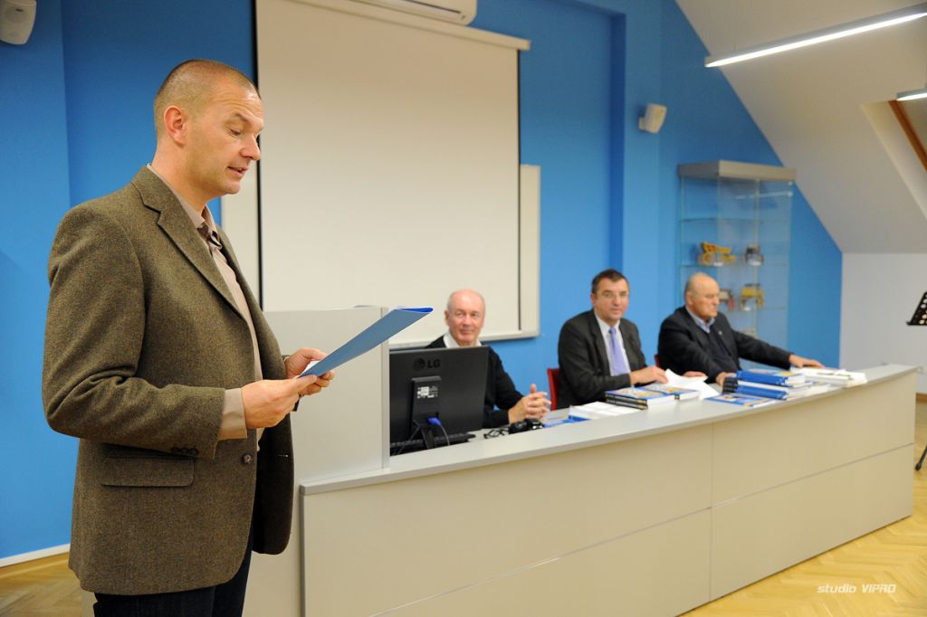 316713349dsc6150300513