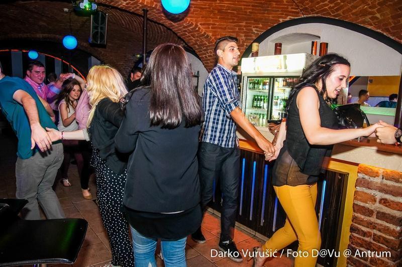 slika00024 Antrum (Petak, 27.6.2014.)