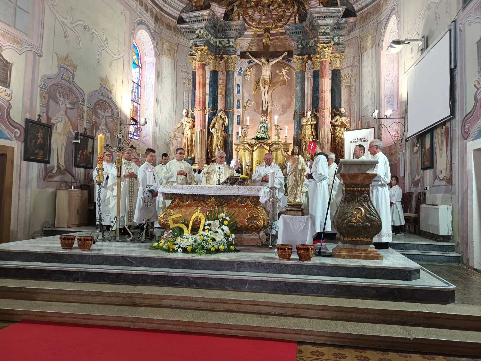 Zlatna misa patera Tončija Trstenjaka