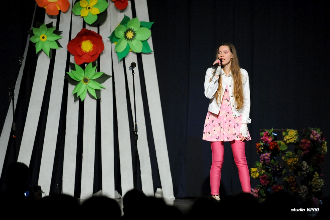 282211530dsc5566760070