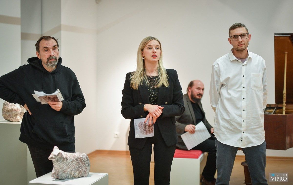 MUZEJ CROATA INSULANUS Otvorena je izložba skulptura Ivana Mladenovića