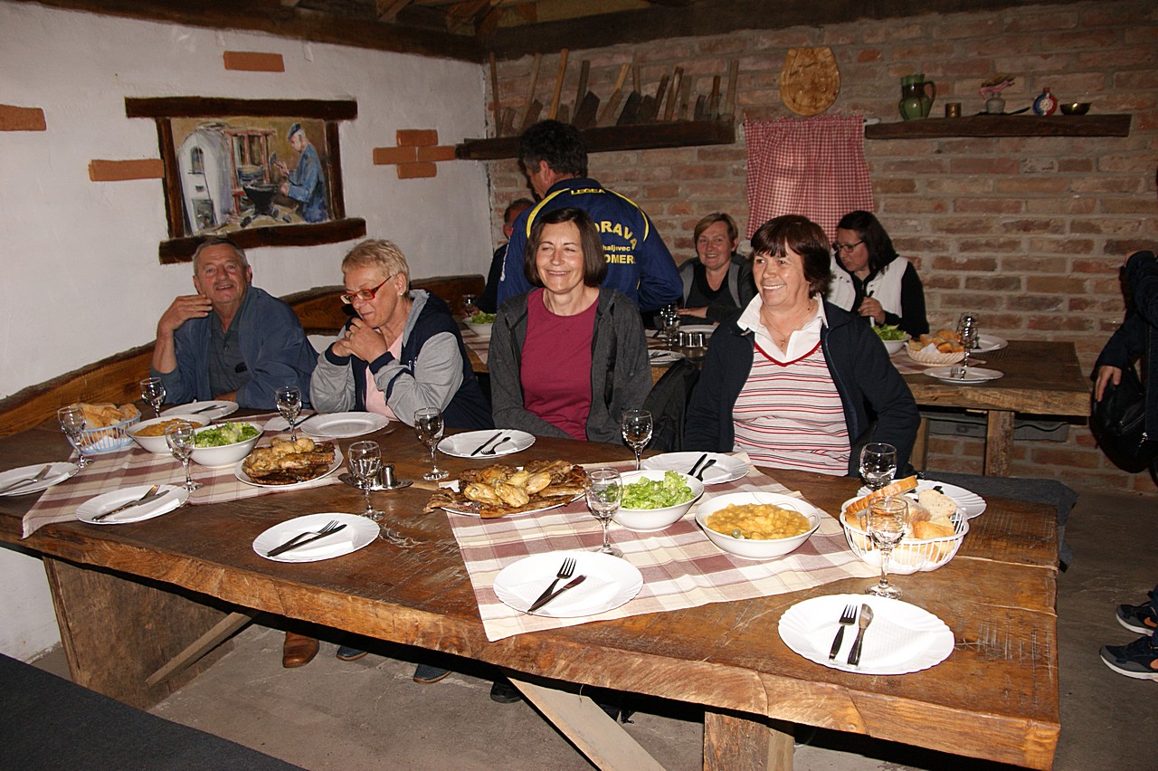 Članovi DVD-a Donji Mihaljevec na izletu – posjetili Legrad, Hlebine i Đurđevac