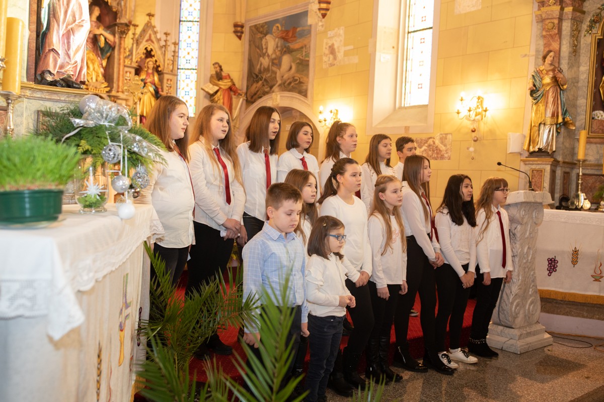 FOTO Božićni koncert u crkvi sv. Marije Magdalene u Štrigovi
