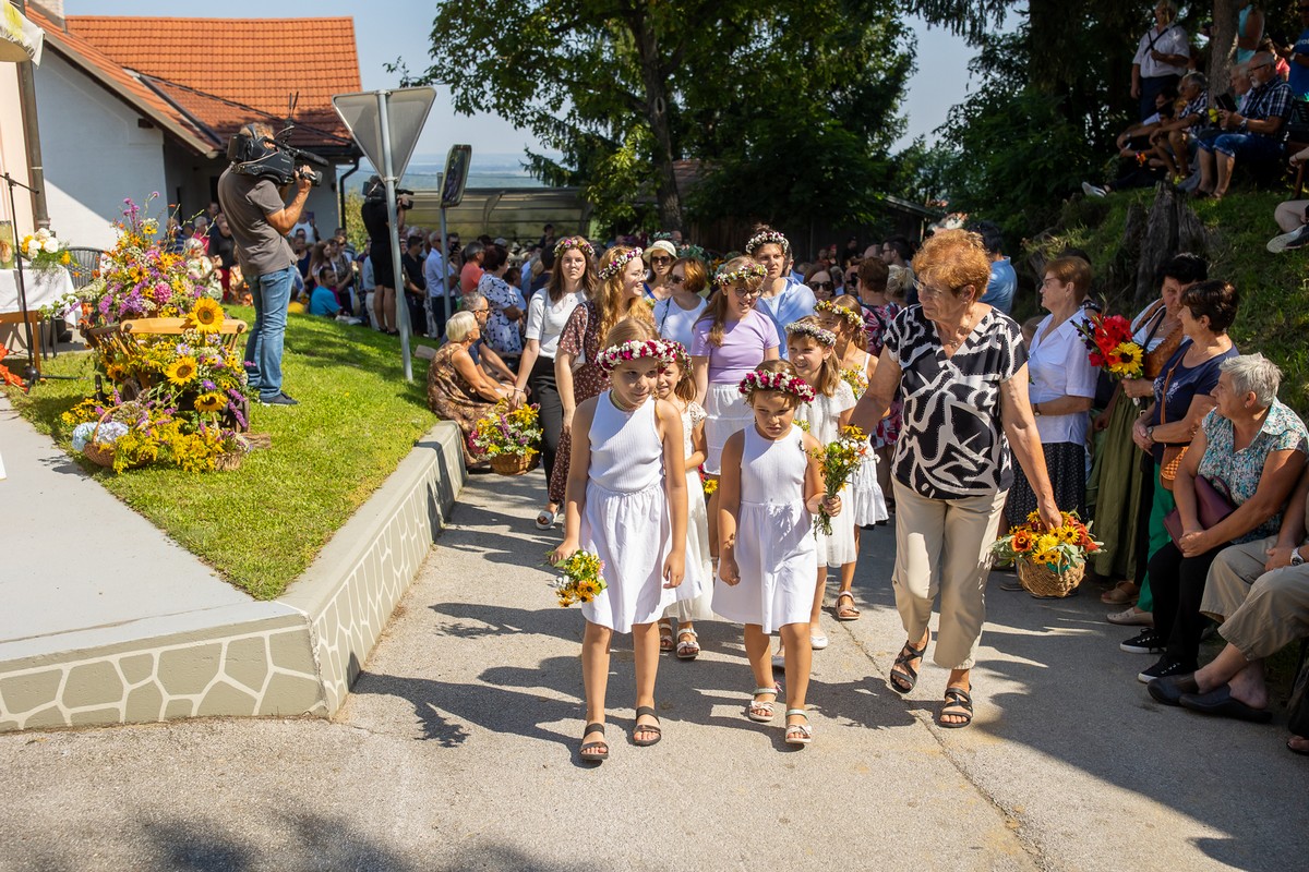 NA TOČKI PRIJATELJSTVA Susret hrvatskih i slovenskih vjernika u Šprincu