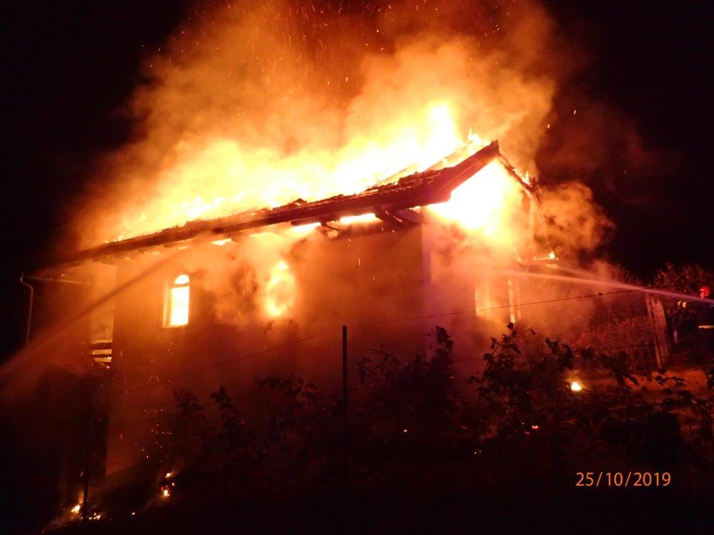 Požar na vikendici u Lopatincu