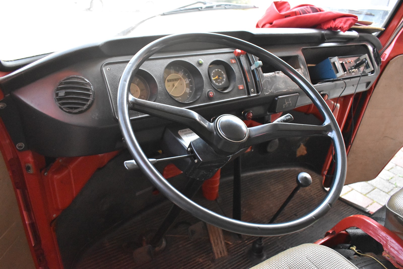 Vrijedni oldtimer DVD-a Knezovec koji nije na prodaju: Stari vatrogasni kombi još služi Vrijedni oldtimer DVD-a Knezovec koji nije na prodaju: Stari vatrogasni kombi još služi