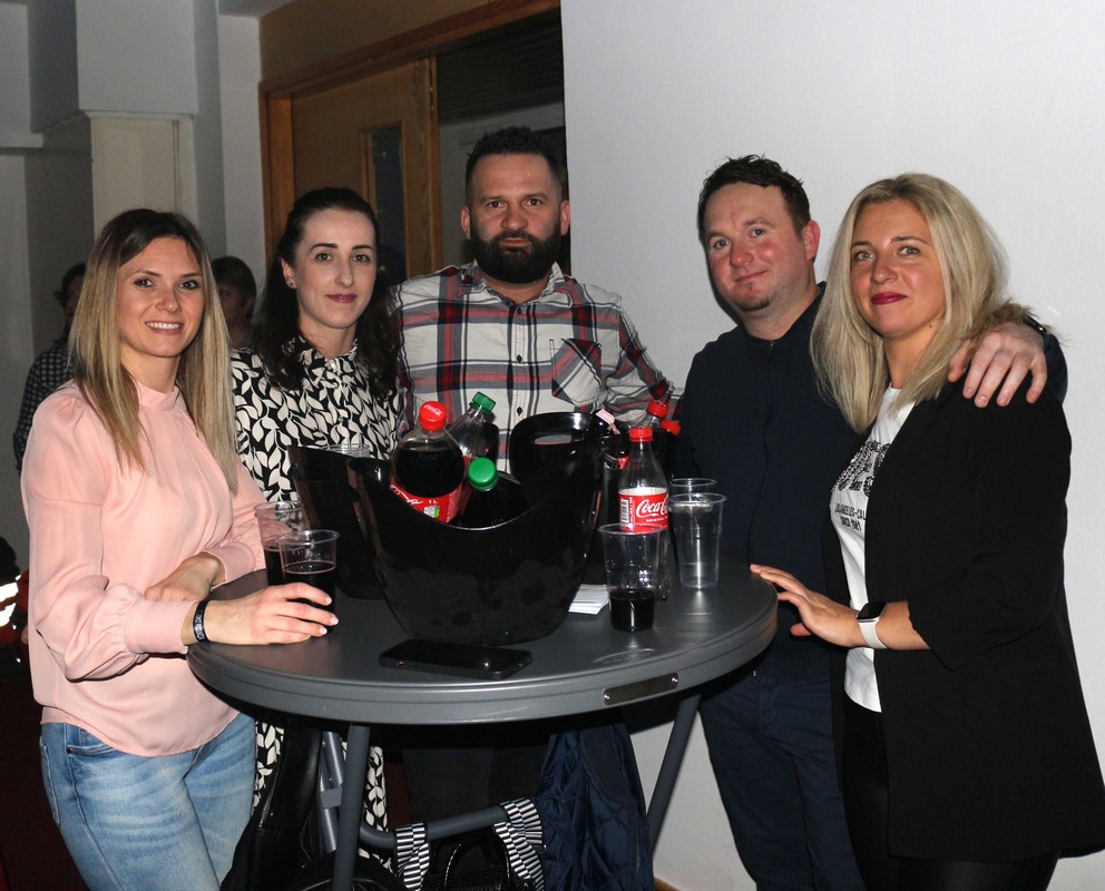 Neda Ukraden i grupa Vigor