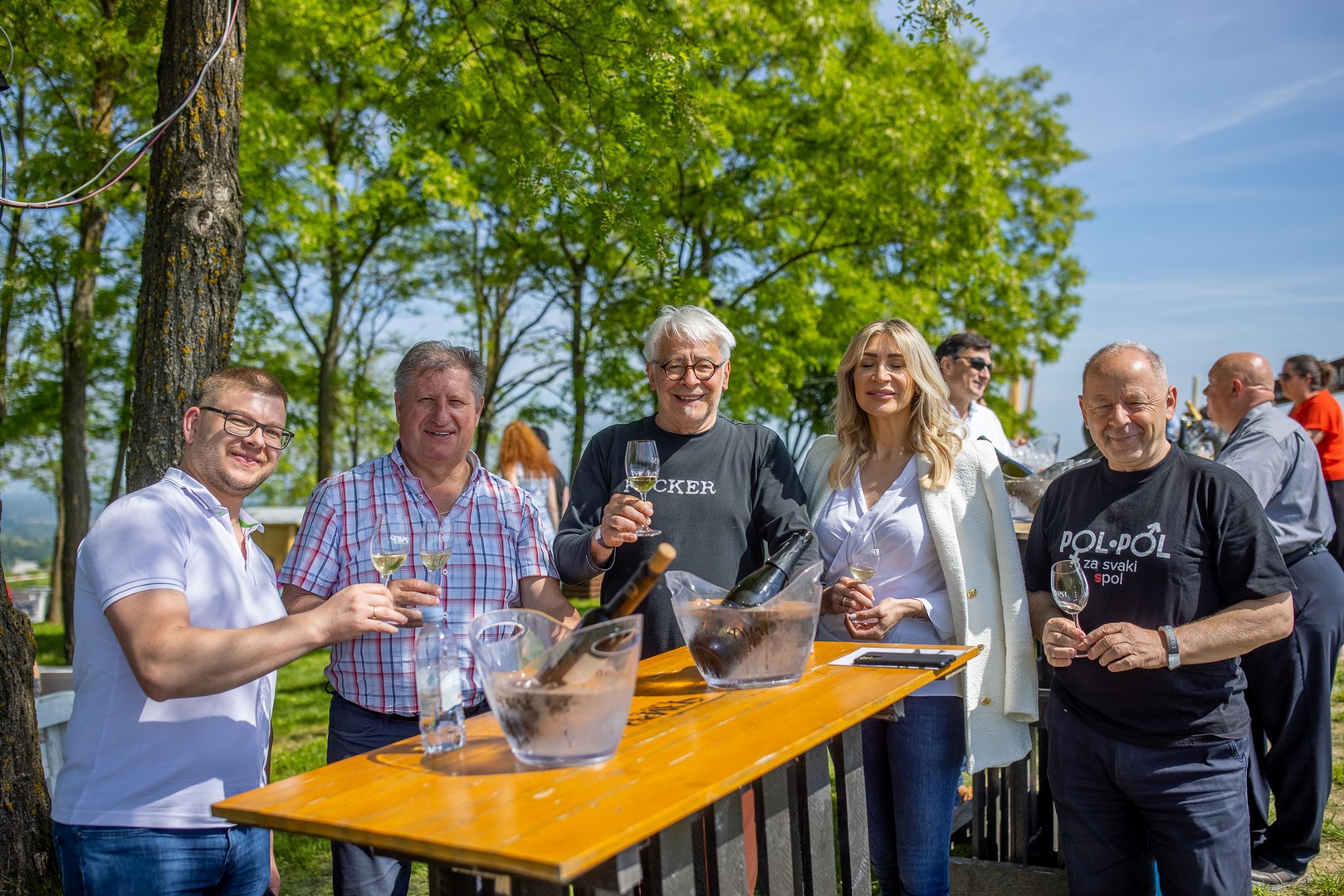 Na Mađerkinom bregu održan Pjenušavi doručak u vinogradu
