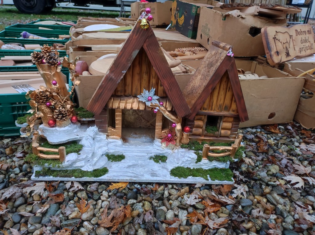 ČAKOVEČKI SAJAM Nema čega nema pa čak i – božićnih žaruljica!