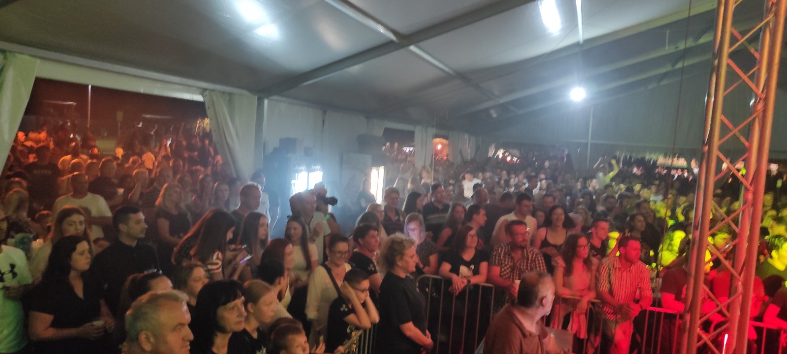 Opća opasnost hitovima oduševila mnogobrojnu publiku u Murskom Središću