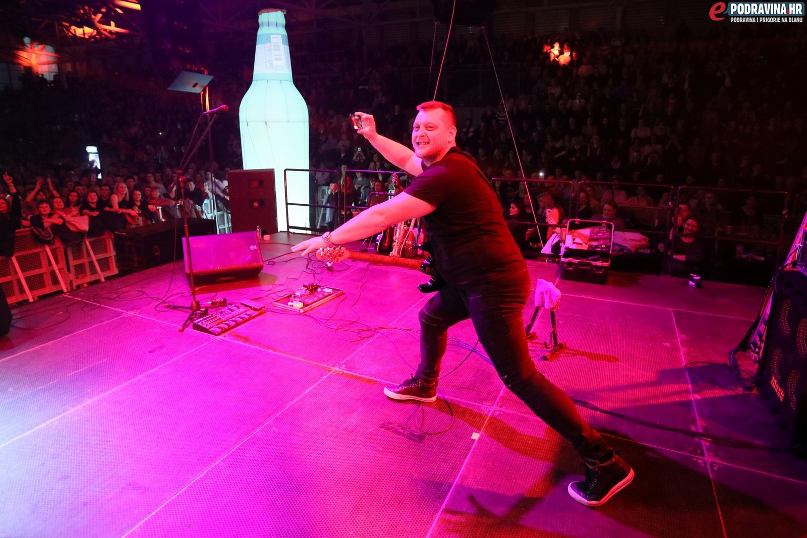 SPEKTAKL U KOPRIVNICI Neda Ukraden uz Vigor priredila nezaboravnu večer