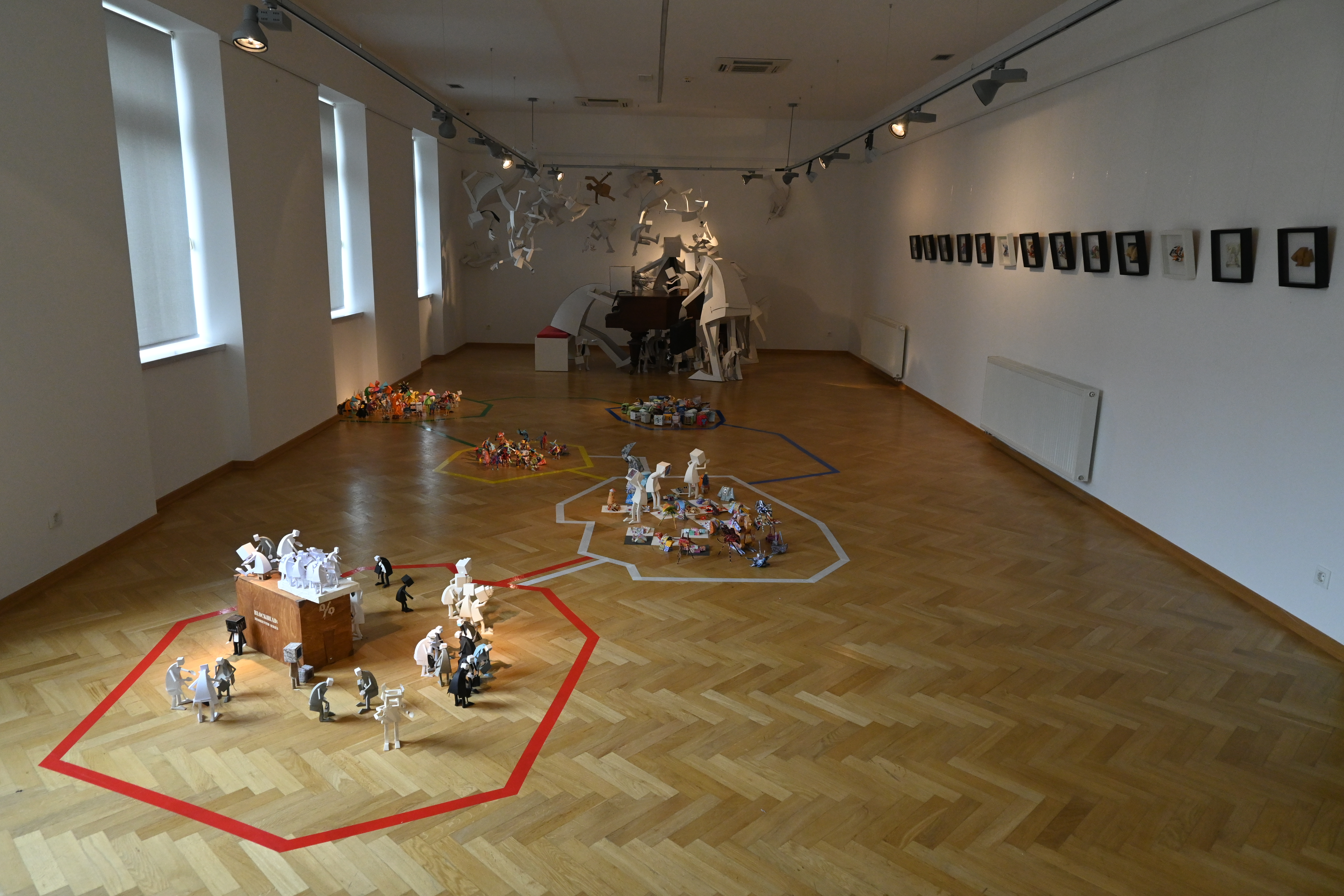 PRELOG Otvorena samostalna izložba ‘Papirnata energija’ akademskog umjetnika Marka Zubaka PRELOG Otvorena samostalna izložba ‘Papirnata energija’ akademskog umjetnika Marka Zubaka