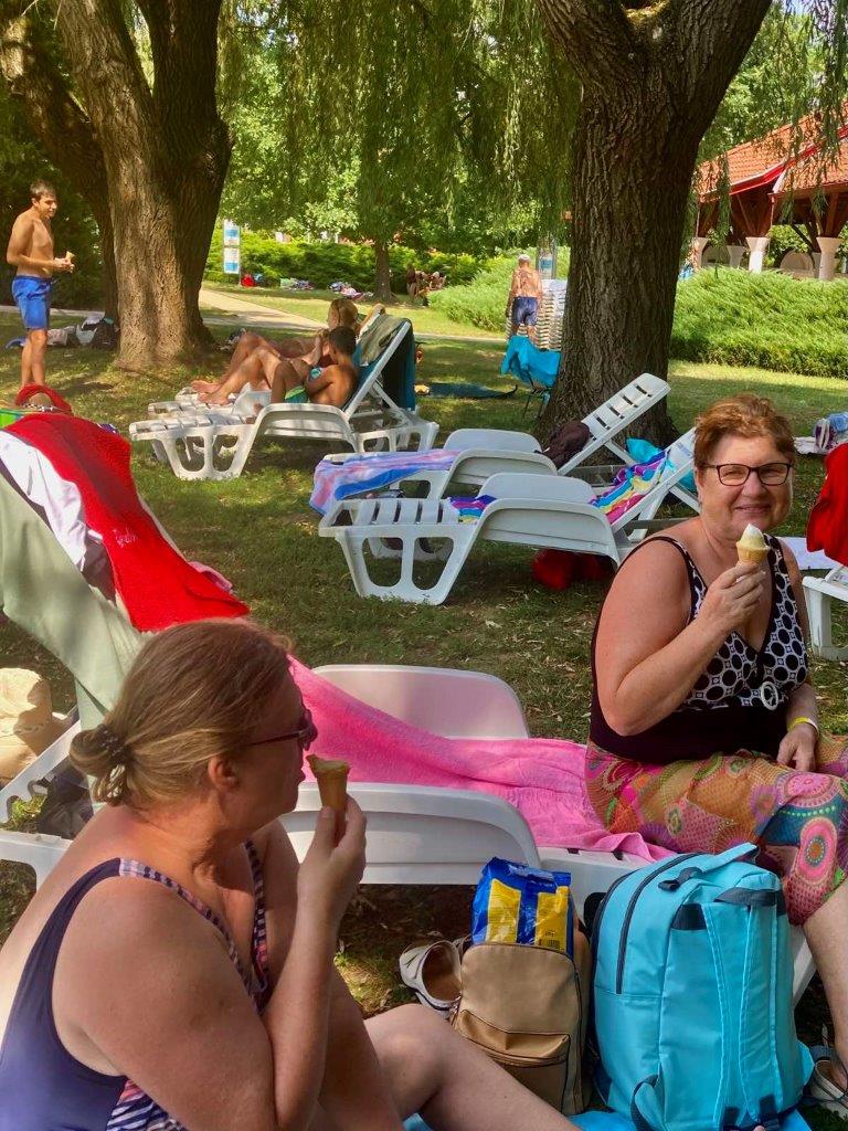 FOTO Dobravski umirovljenici kupali se u mađarskom Nagyatadu