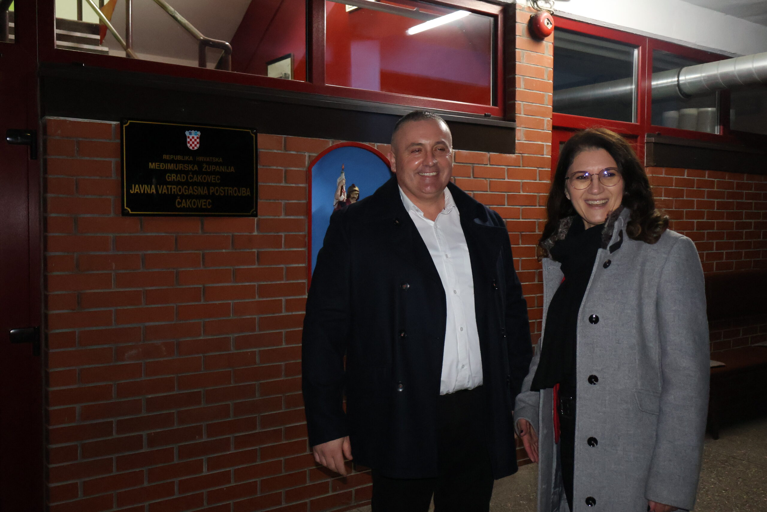 Gradonačelnica Cividini i župan Posavec obišli dežurne službe u novogodišnjoj noći