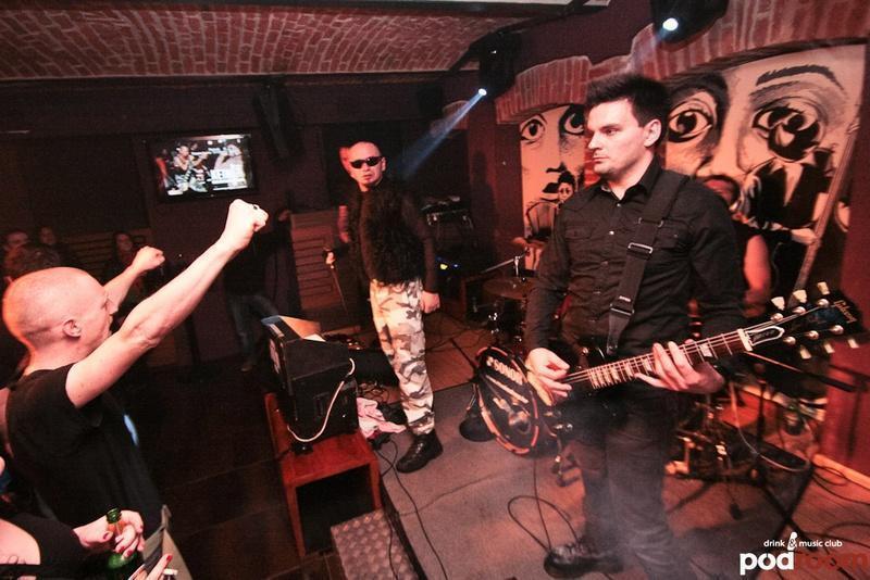 slika0024Podroom (Petak, 8.2. – Kein Engel – Rammstein Tribute Band)