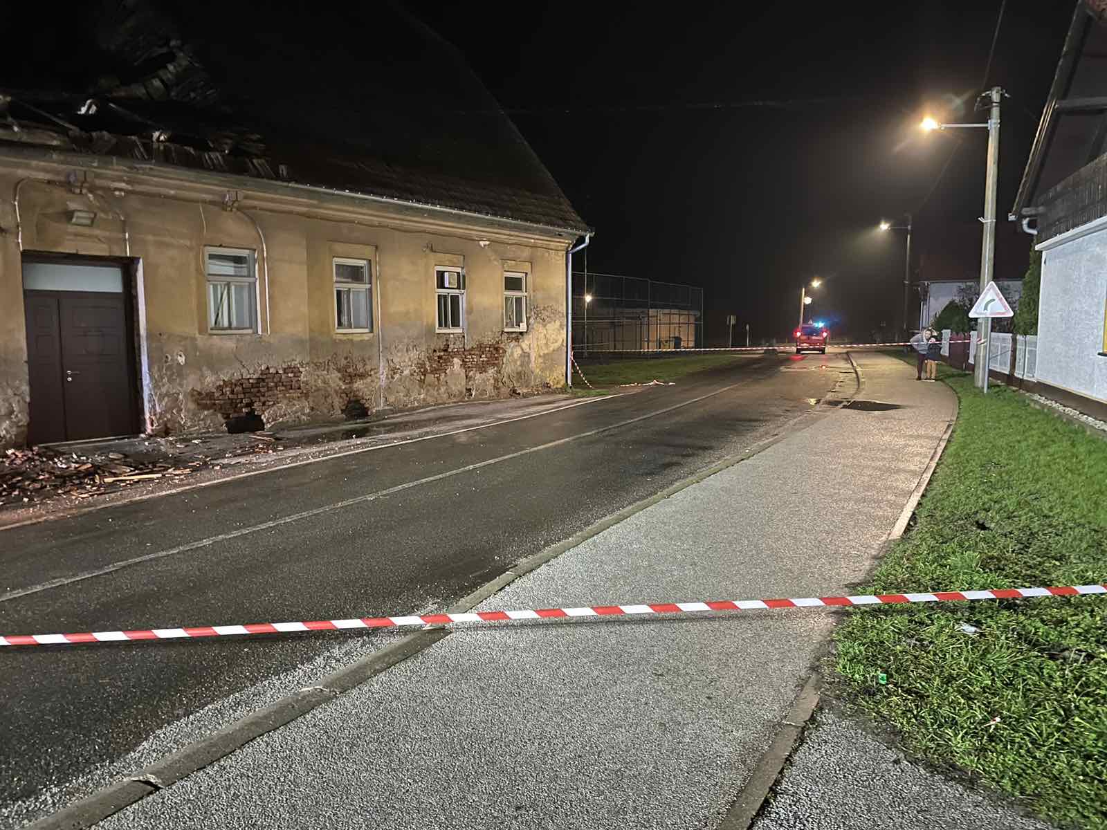 KOTORIBA Srušio se dio krovišta zgrade starog vrtića, apel mještanima da se ne približavaju zgradi