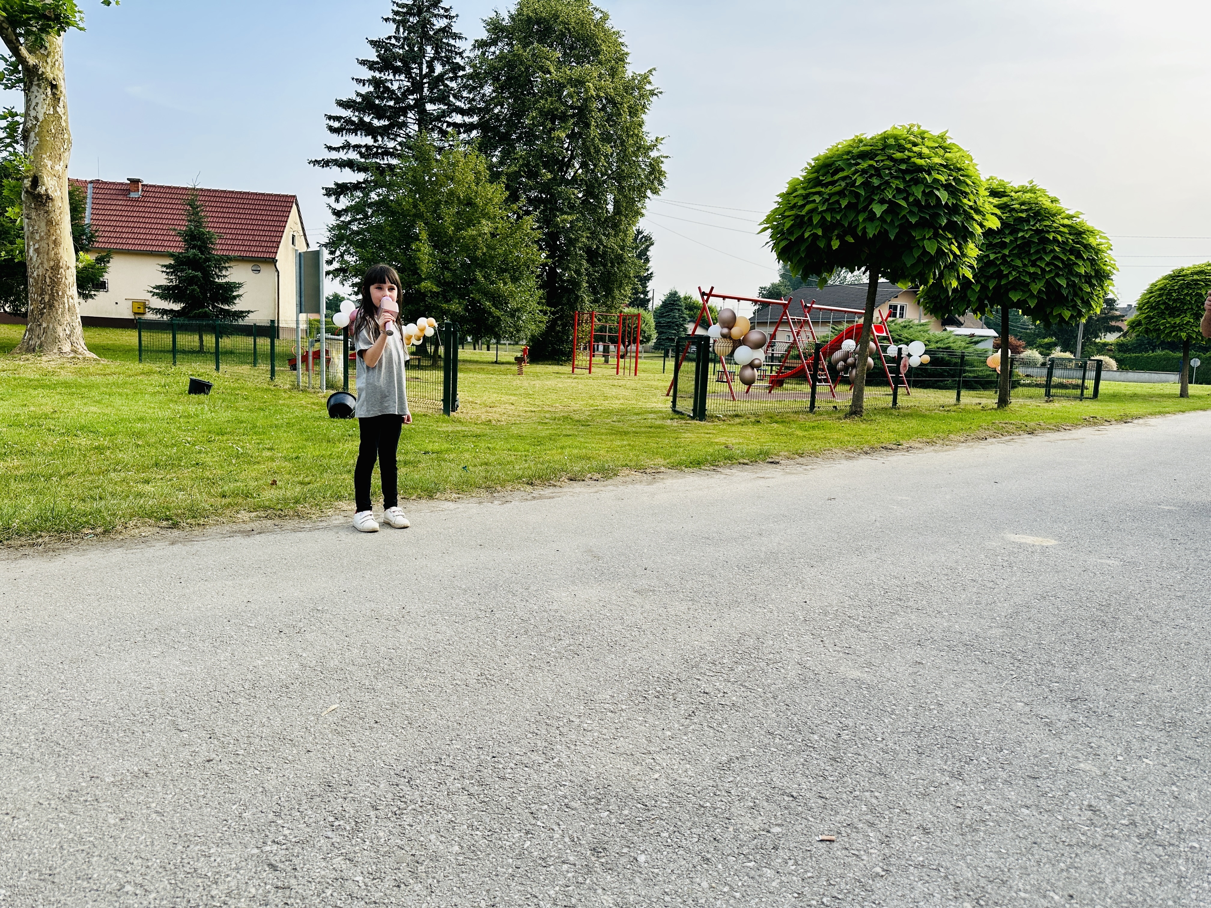 TRNOVEC Uredili dječje igralište, sad je u novom ruhu