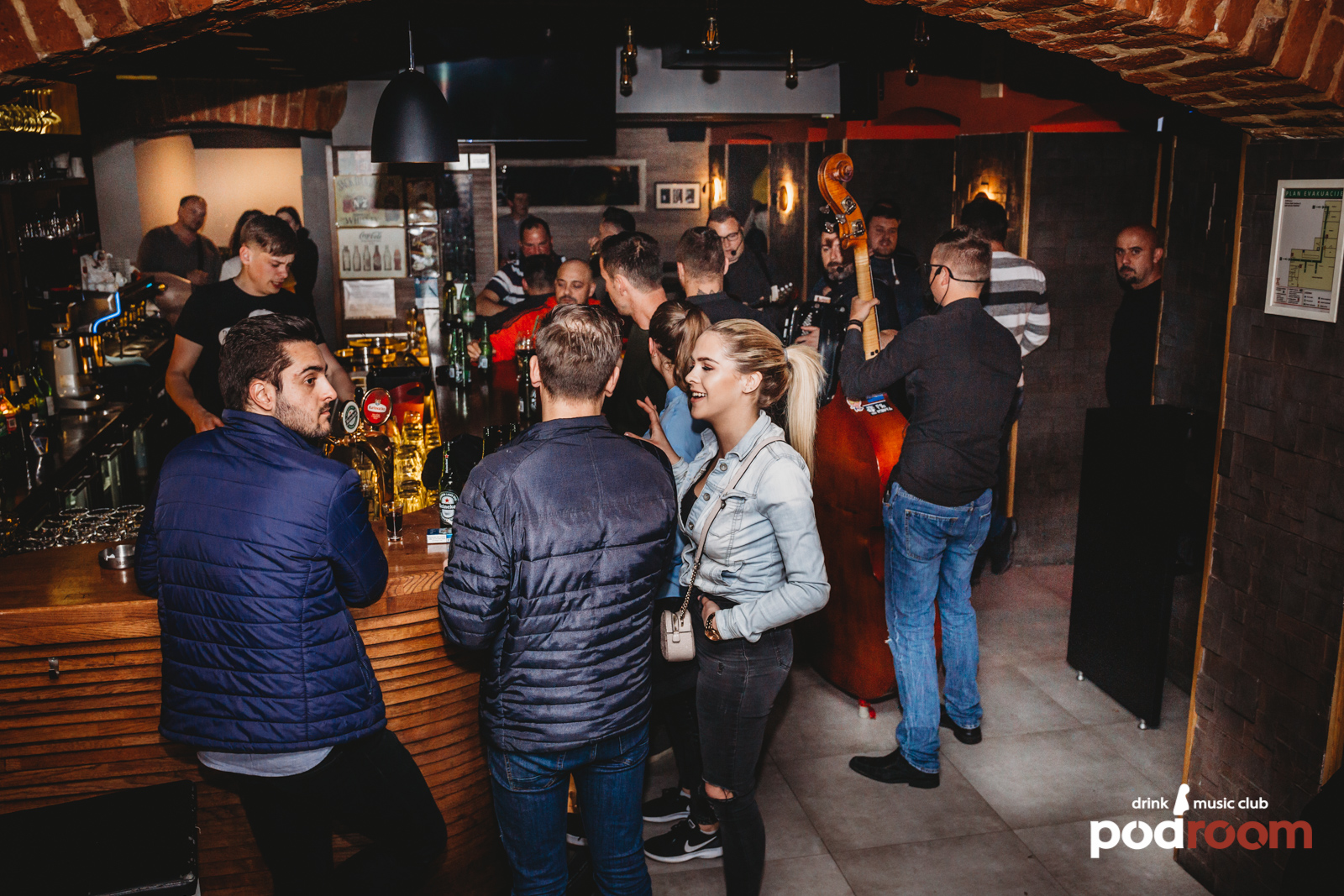 Podrumarenje uz Tamburaški sastav Kumovi i Vina Tomšić