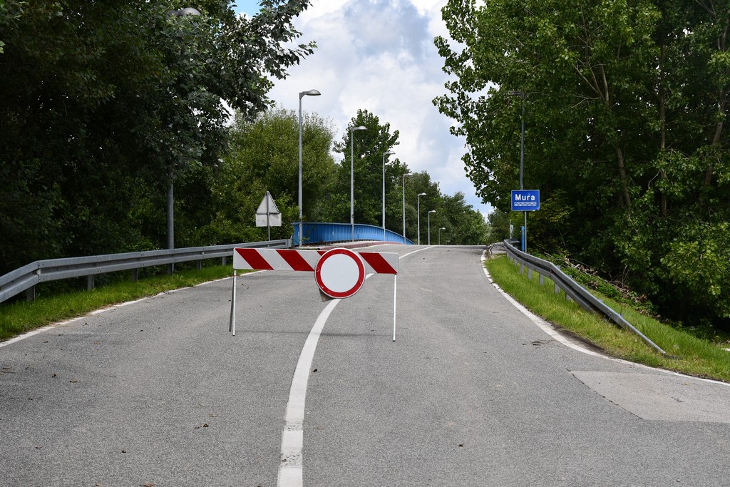 ŽUPAN POSAVEAC ‘Možemo biti ponosni i zadovoljni. Međimurje je u povijesno visokom vodostaju prošlo s najmanje mogućom štetom.’ ŽUPAN POSAVEAC ‘Možemo biti ponosni i zadovoljni. Međimurje je u povijesno visokom vodostaju prošlo s najmanje mogućom štetom.’