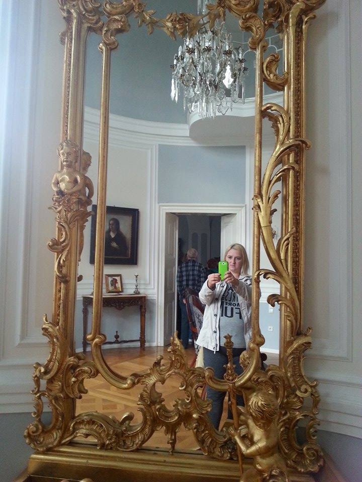 1207254574418248238051560741841