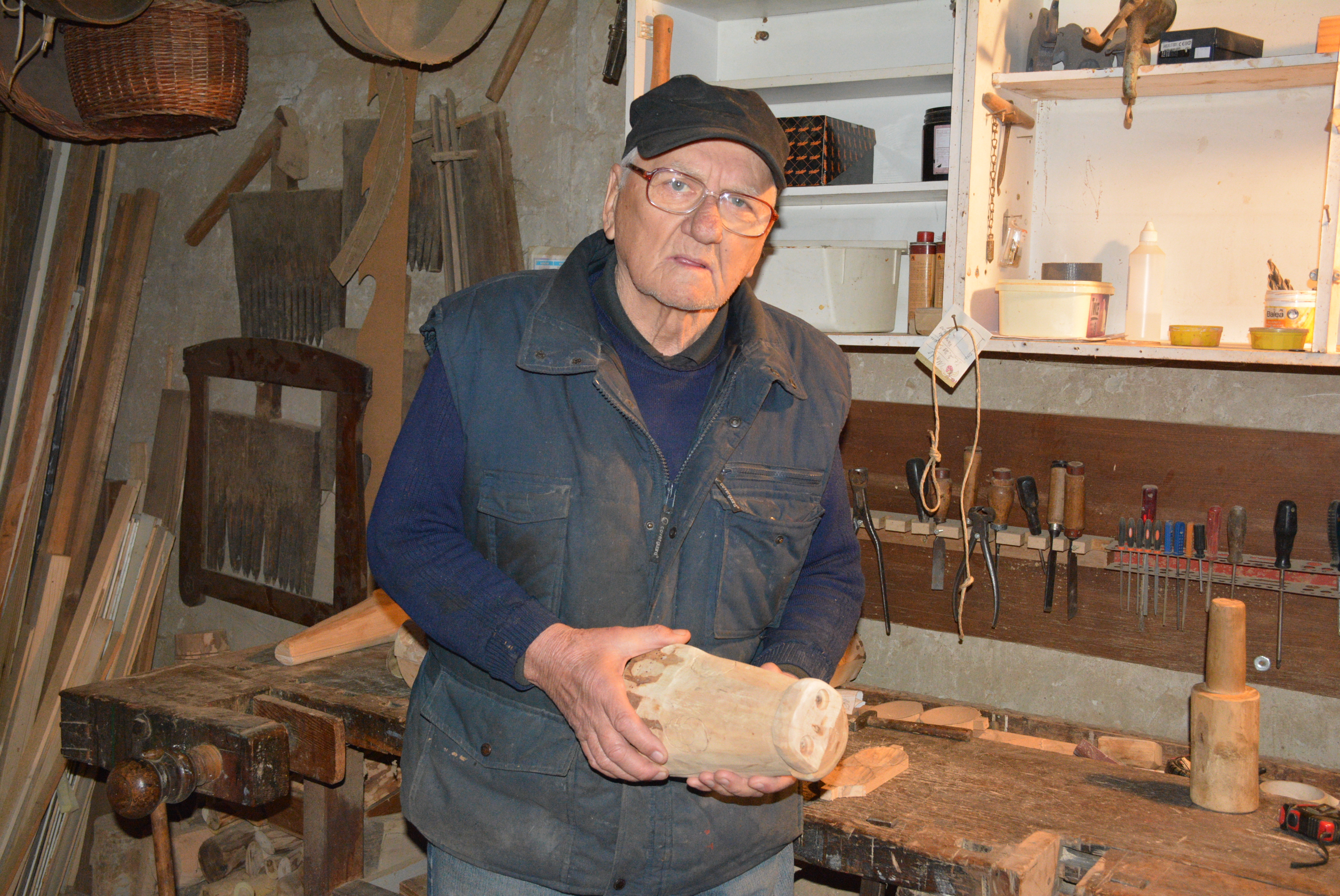 FOTO/VIDEO Slavko Vidović: Čaplje i štrke izrađujem od 50-tih, a nekad nam je milicija maskenbal branila! FOTO/VIDEO Slavko Vidović: Čaplje i štrke izrađujem od 50-tih, a nekad nam je milicija maskenbal branila!