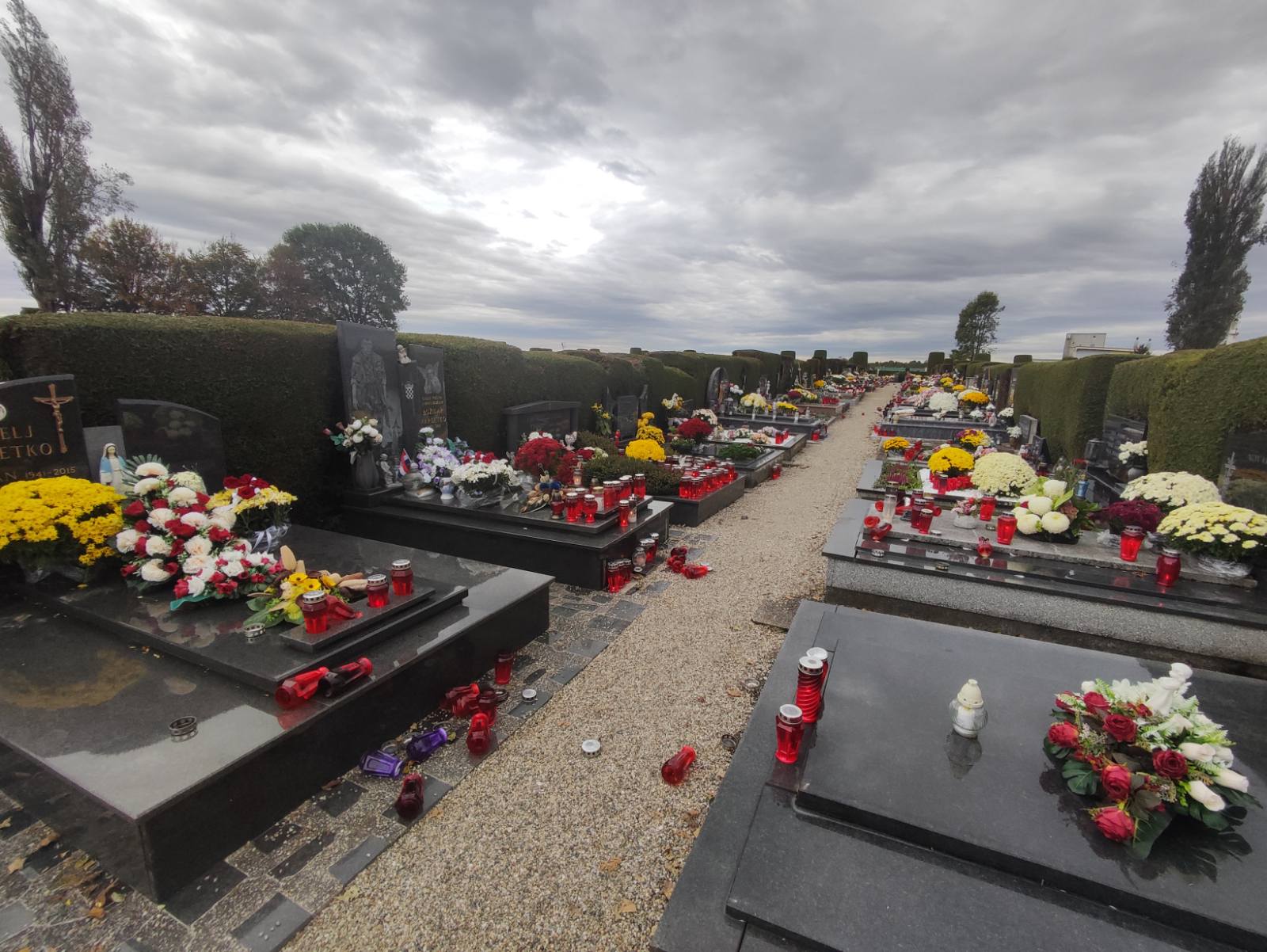 FOTO Spokojan Dušni dan na kotoripskom groblju