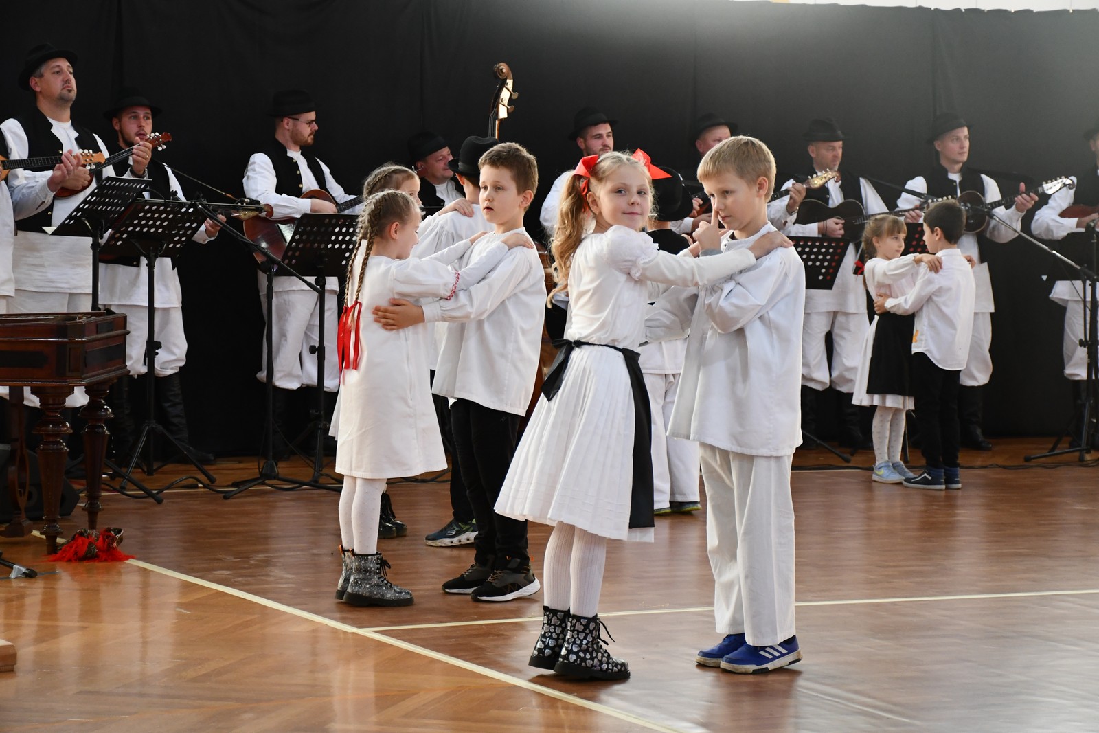 ČUVARI TRADICIJE Godišnja priredba KUD-a Belica
