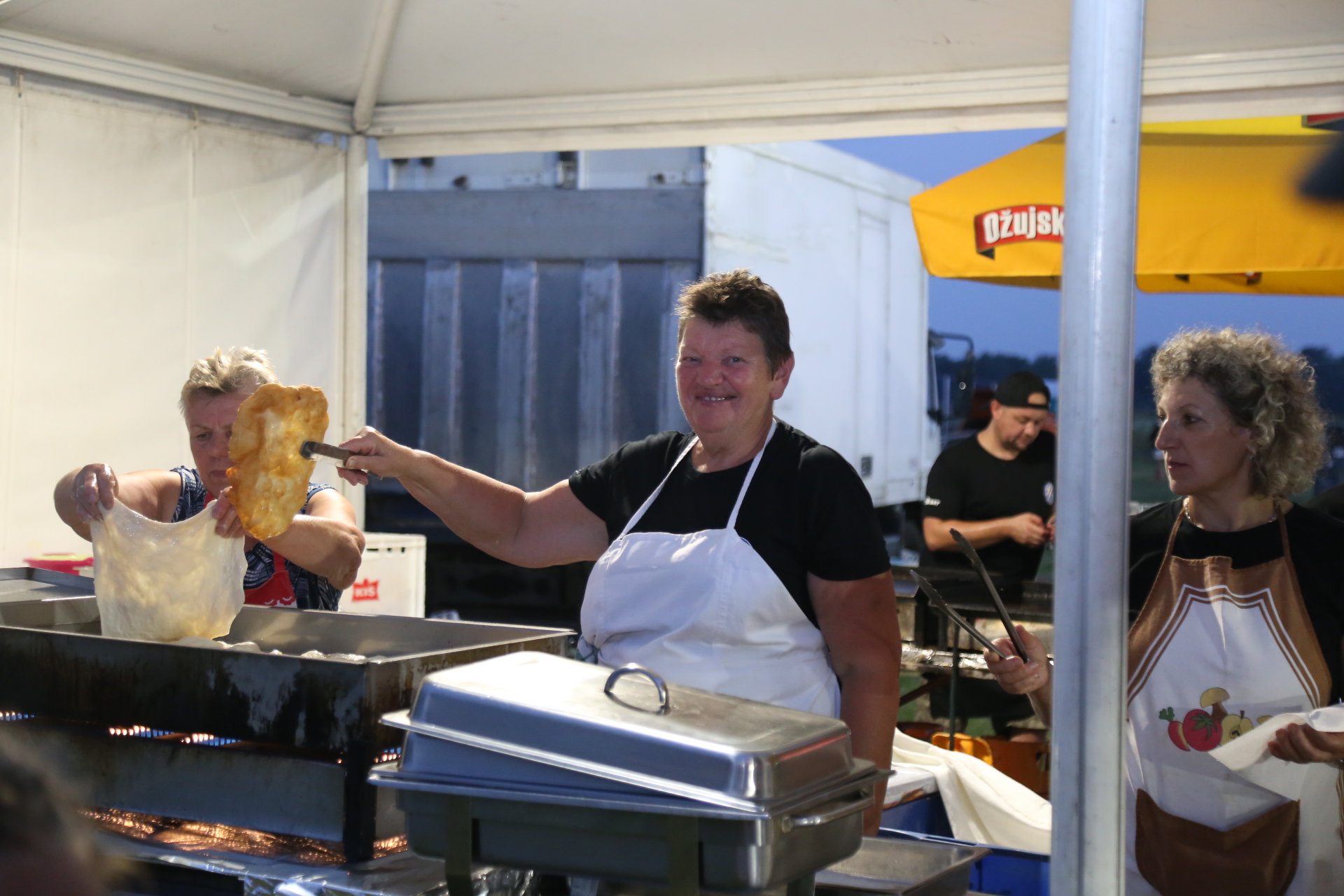 Dani Općine Mala Subotica – koncert Tragova i Crvene jabuke u Palovcu