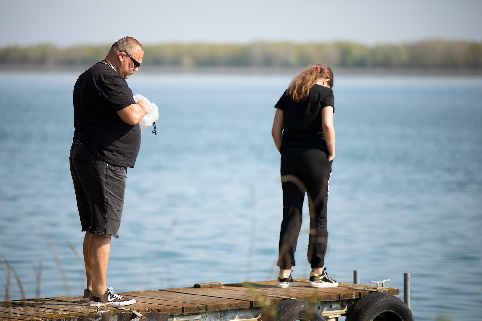 KLIKOM PO MARINI Sunčana nedjelja izmamila građane u šetnju na prelošku Marinu