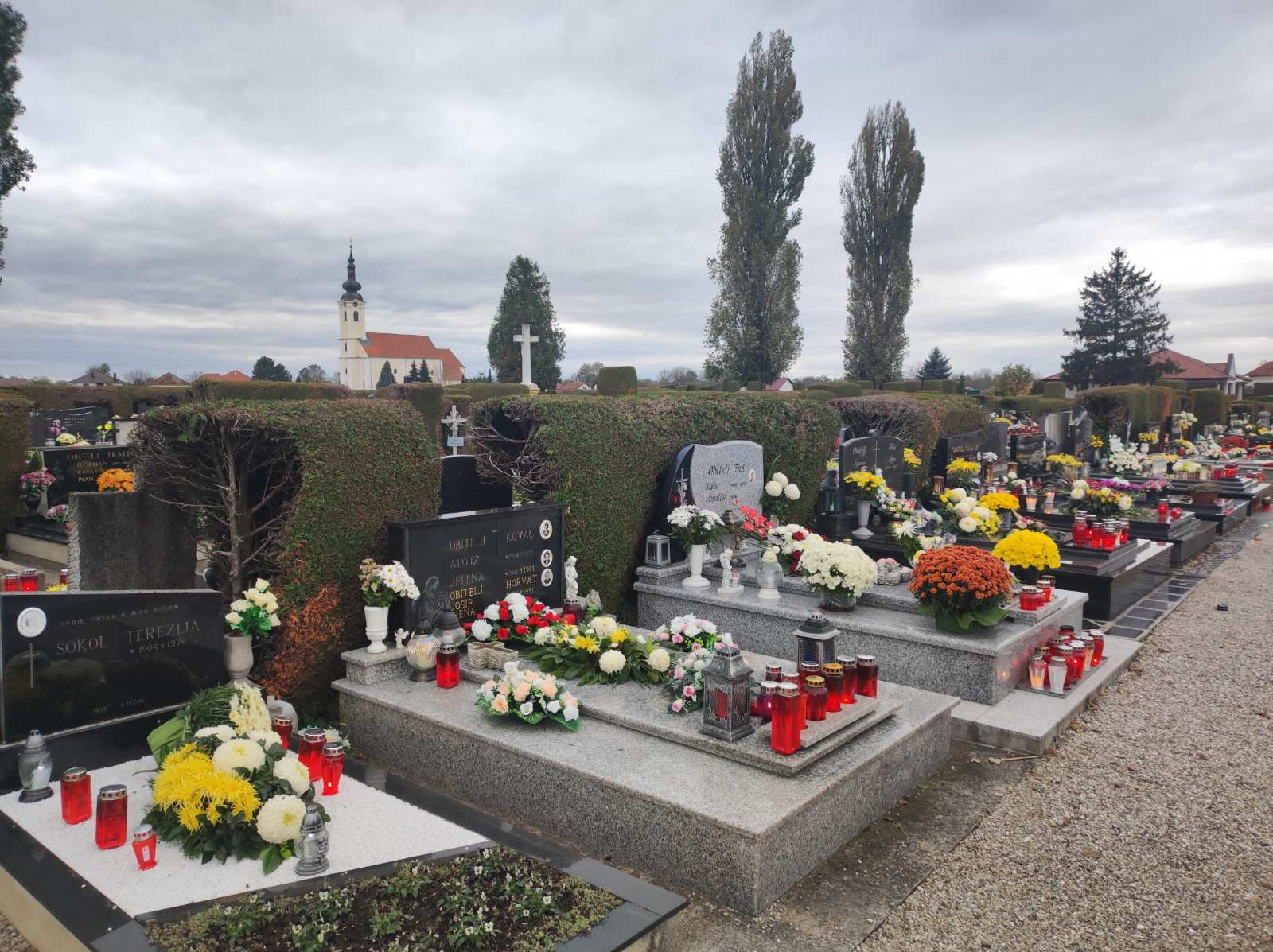 FOTO Spokojan Dušni dan na kotoripskom groblju