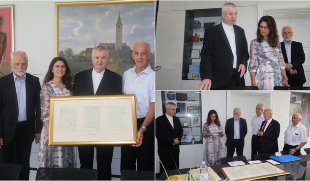 VRIJEDNA POVELJA Prof. dr. Matija Berljak Gradu Čakovcu poklonio original Povelje Jurja IV. Zrinskog