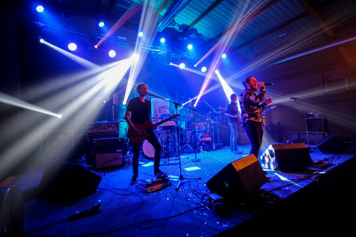 Čehaj fest: Odlična zabava na Mesapu uz Genovu, Pero Defformero i S.A.R.S.