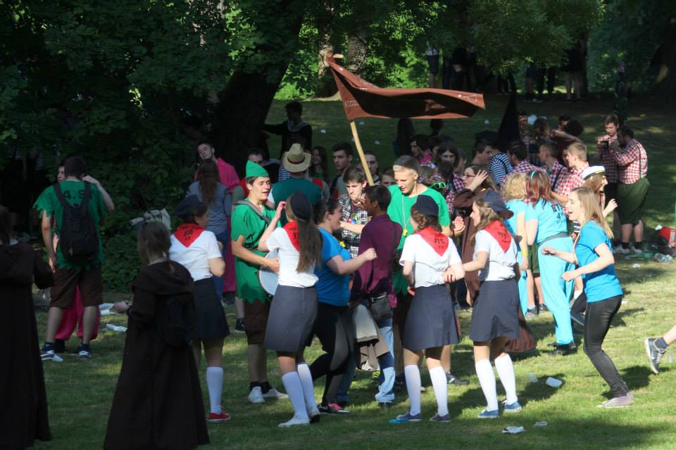 1126303588084951197290517661353