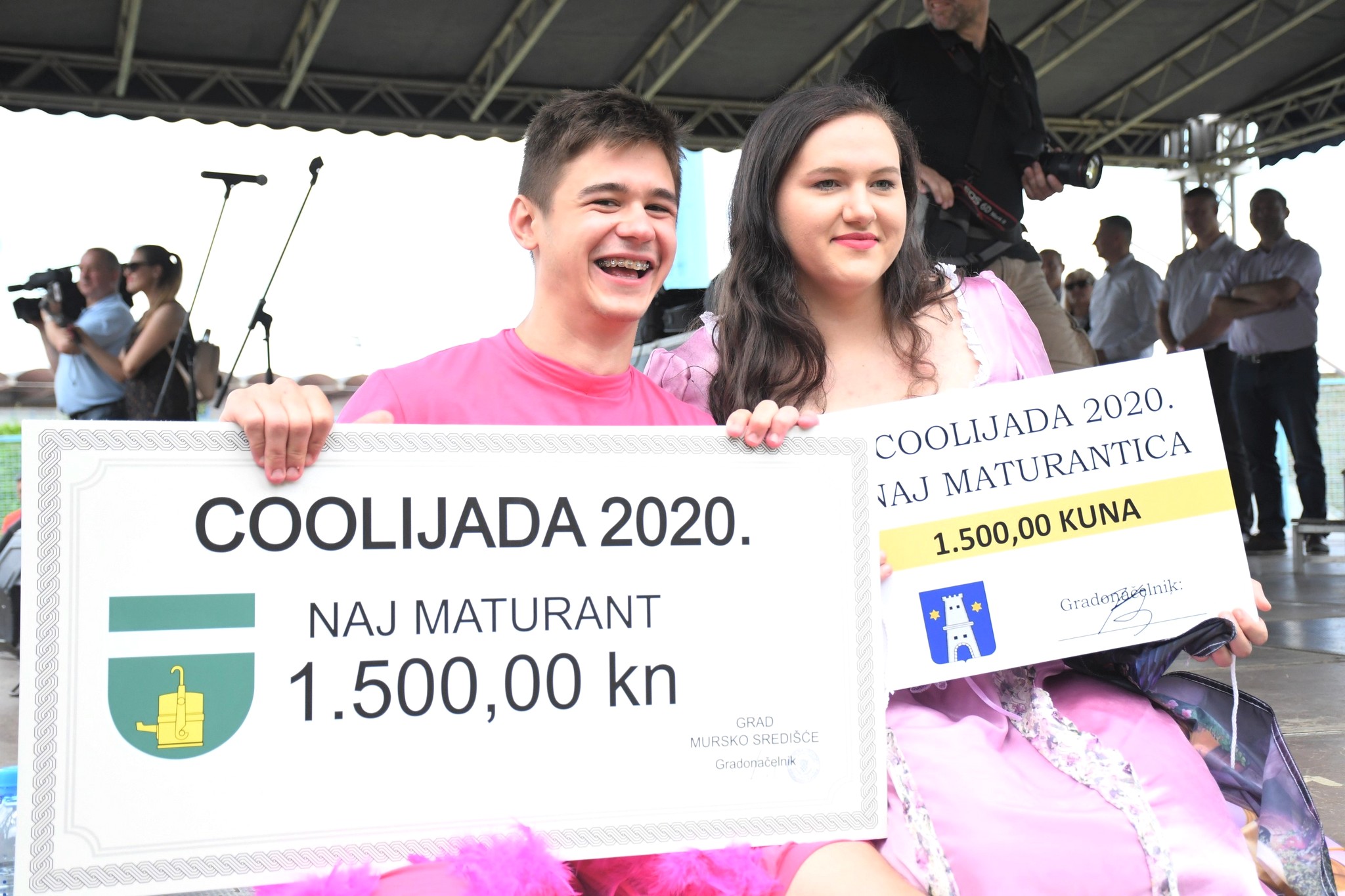 Najmaturanti Franka Sokač i Jakov Kanižić, najrazred 4.B Graditeljske škole Čakovec!