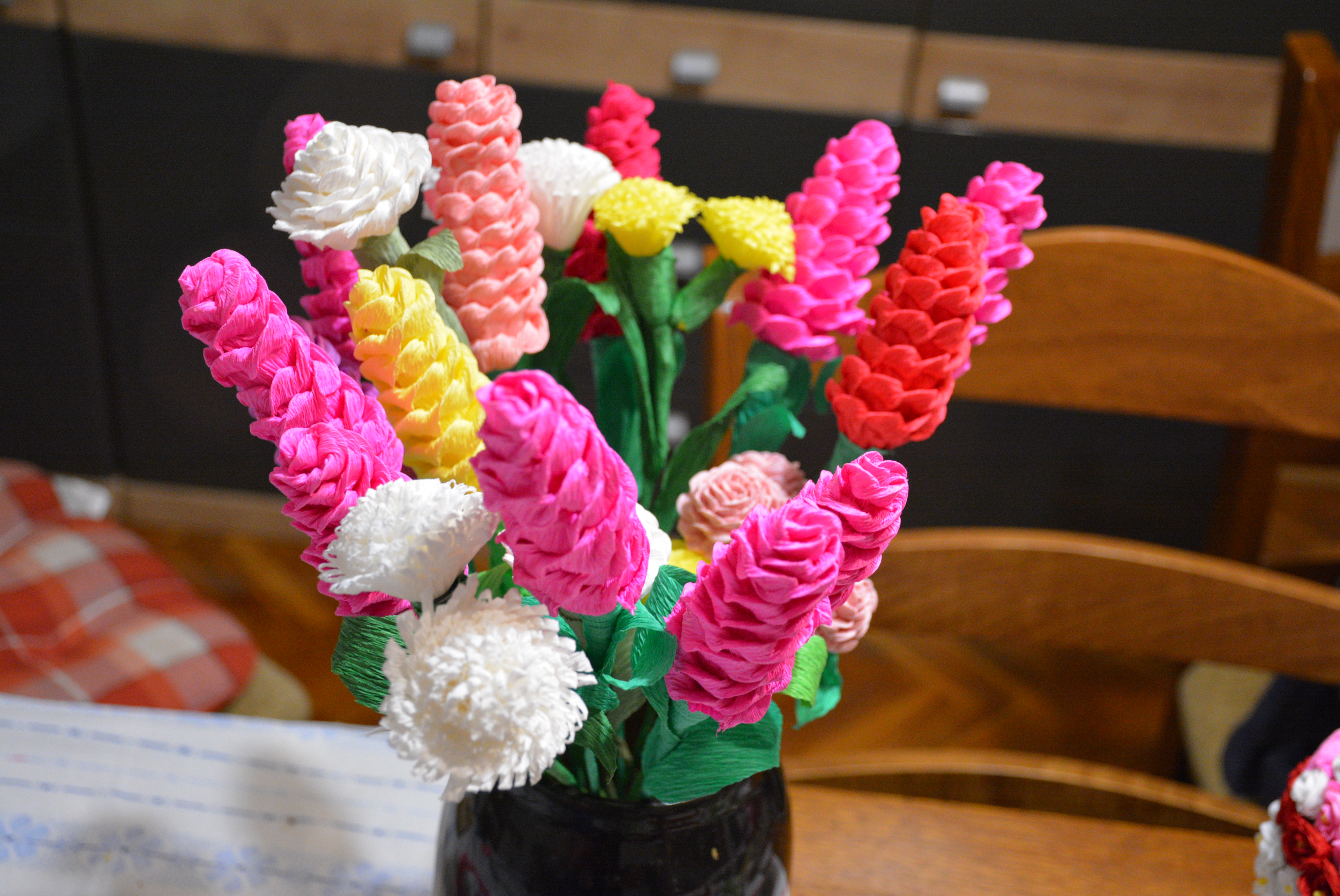 LJUBICA VIDOVIĆ (82) Čuvarica svatovske jabuke koju mladenci u Podturnu i danas stavljaju na zastavu LJUBICA VIDOVIĆ (82) Čuvarica svatovske jabuke koju mladenci u Podturnu i danas stavljaju na zastavu