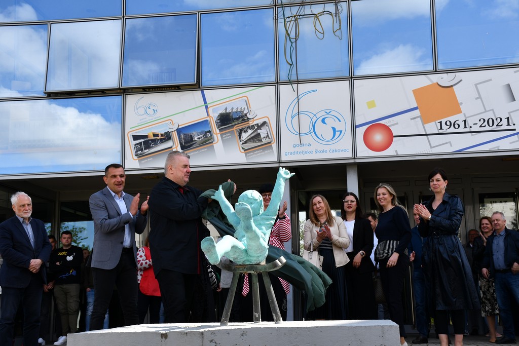 POGLEDAJTE KAKO IZGLEDA Dvorana Graditeljske škole Čakovec u novom ruhu