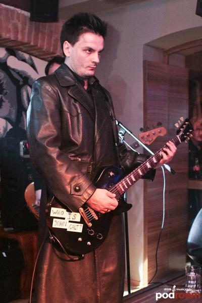 slika0008Podroom (Petak, 8.2. – Kein Engel – Rammstein Tribute Band)