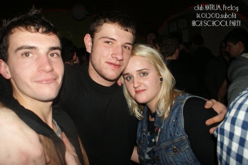 slika0102 Antrum (Subota, 14.1.2012) slika0102 Antrum (Subota, 14.1.2012)