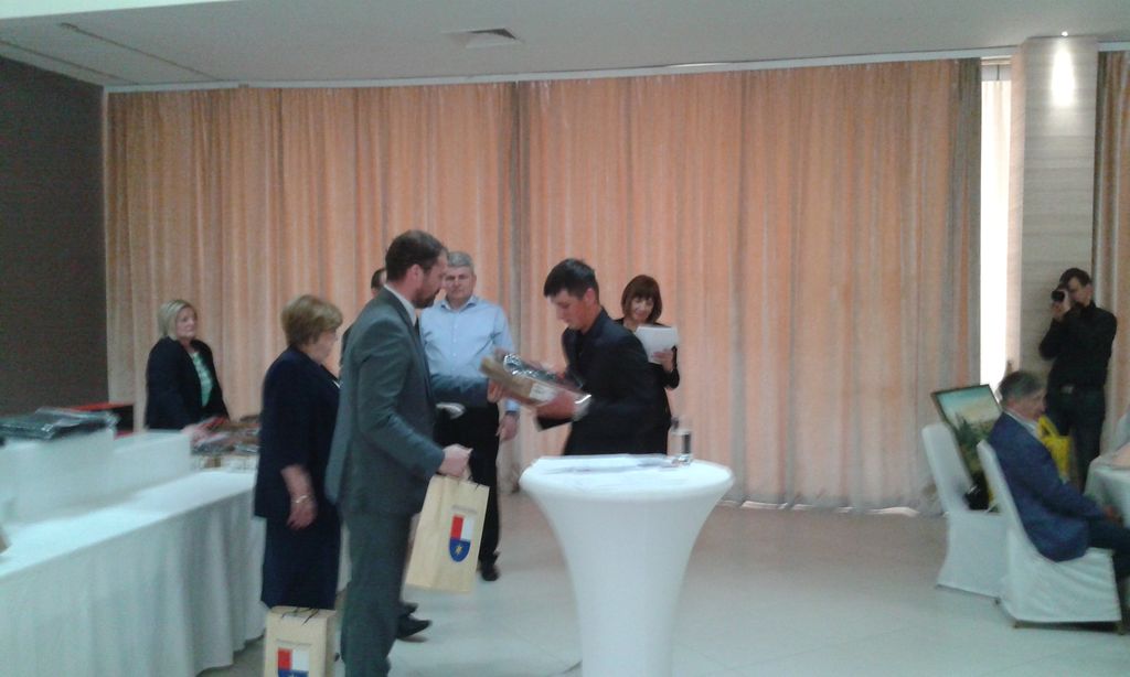 20150424135400671008