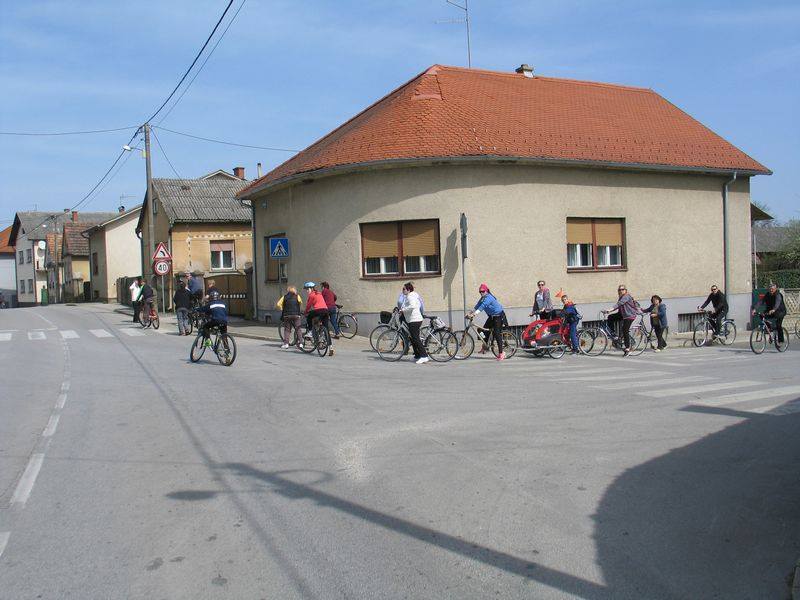 1476110102046348399900126629991