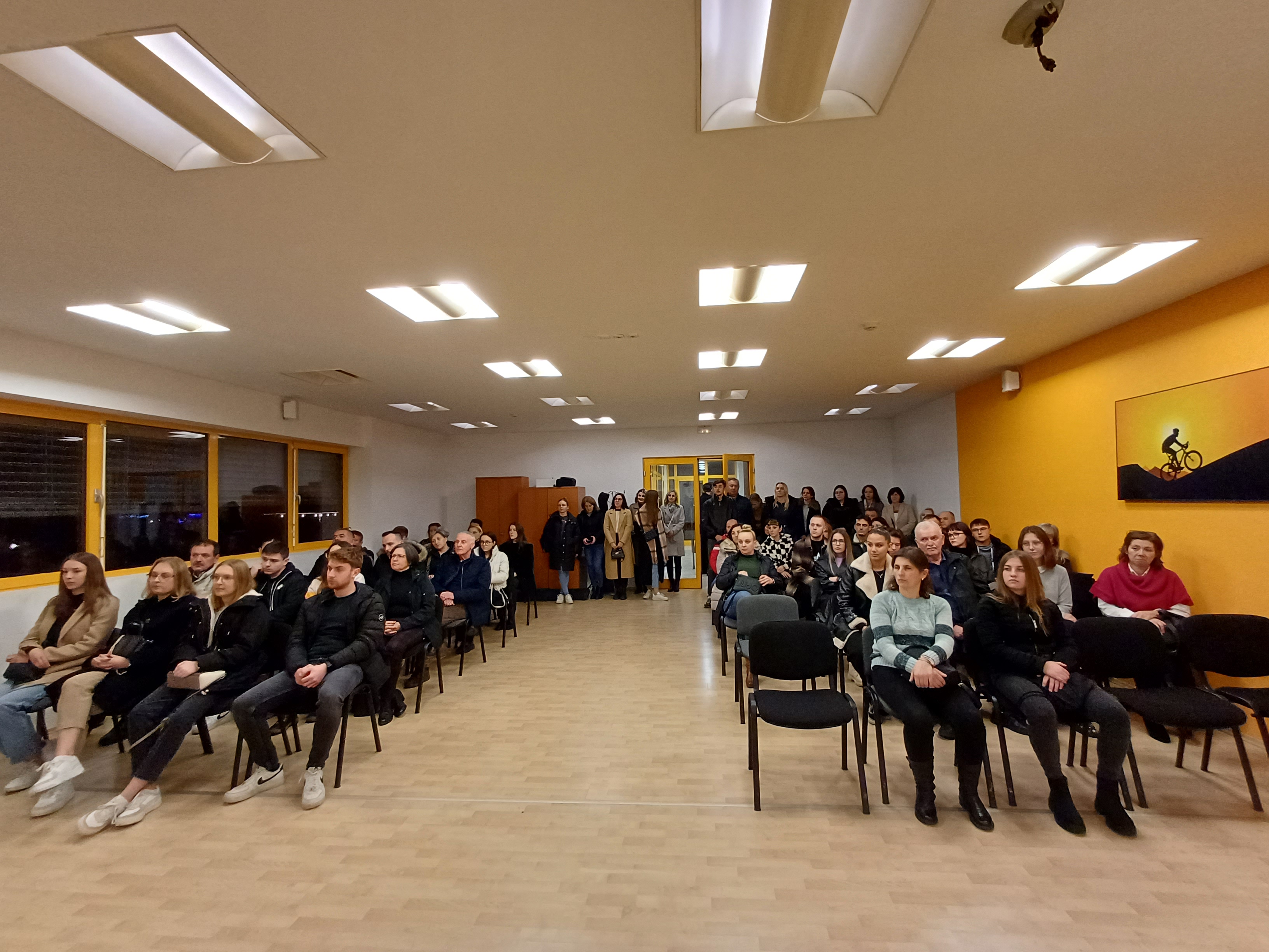 NEDELIŠĆE Potpisano 33 ugovora s novim stipendistima