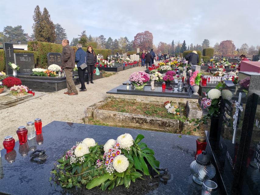 Čakovečko groblje u Mihovljanu na blagdan Svih svetih