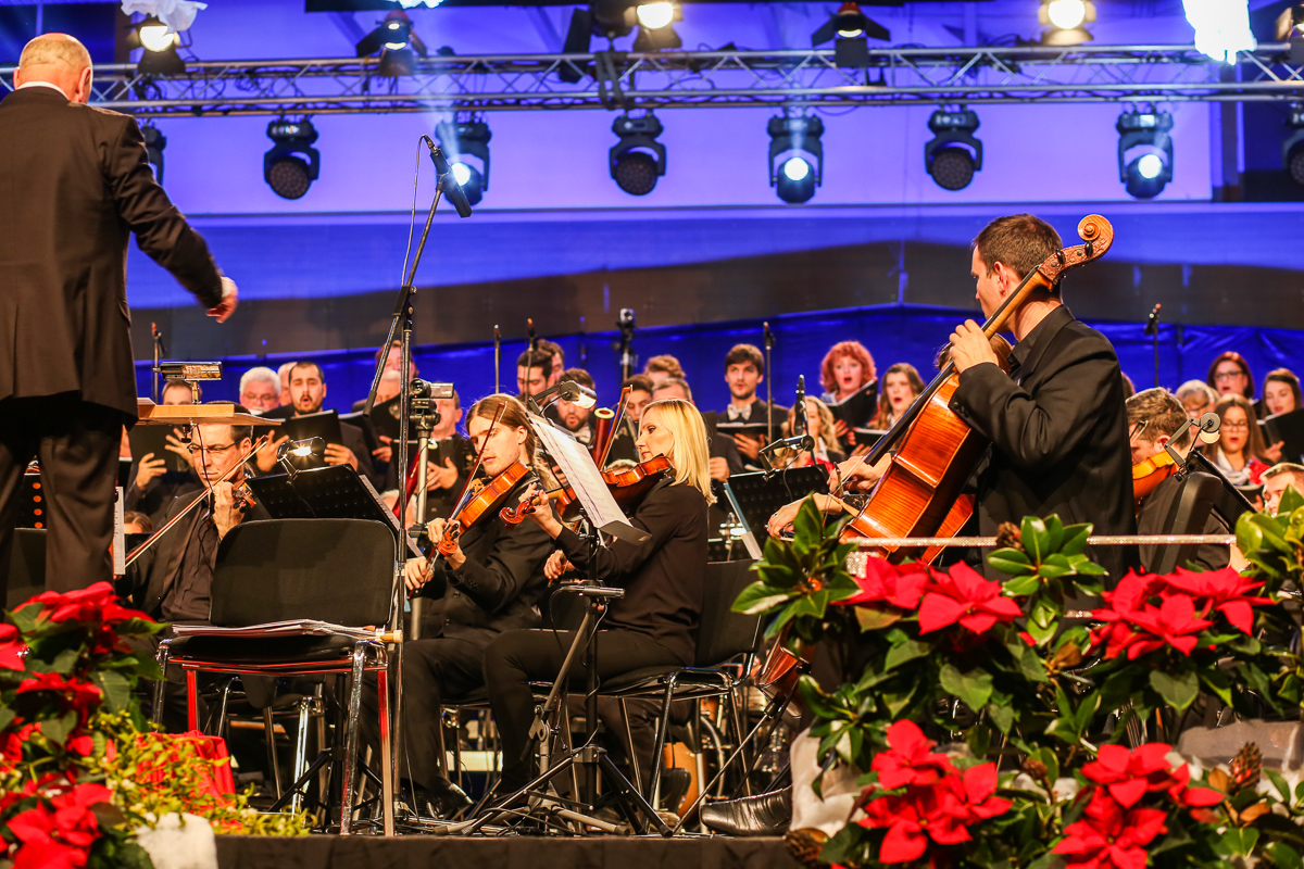 Božićni koncert zbora Josip Vrhovski iz Nedelišća