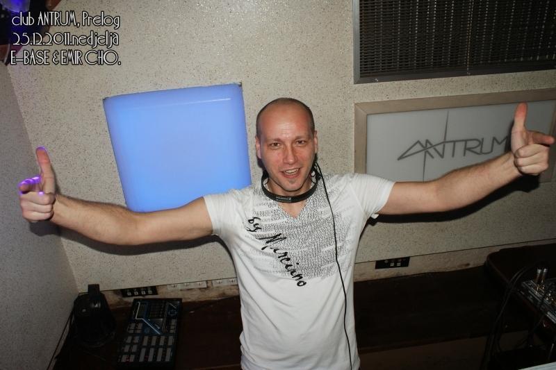 Antrum (Nedjelja, 25.12.2011)