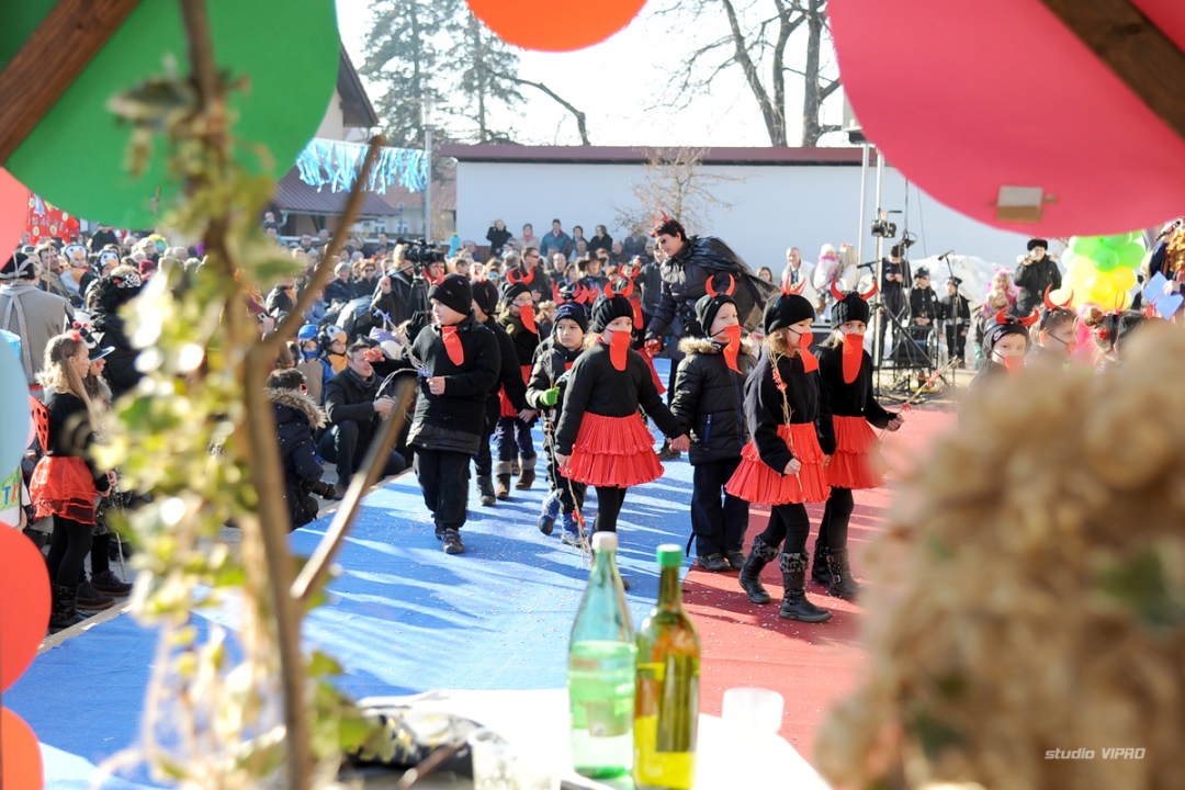 276411260dsc6924235444