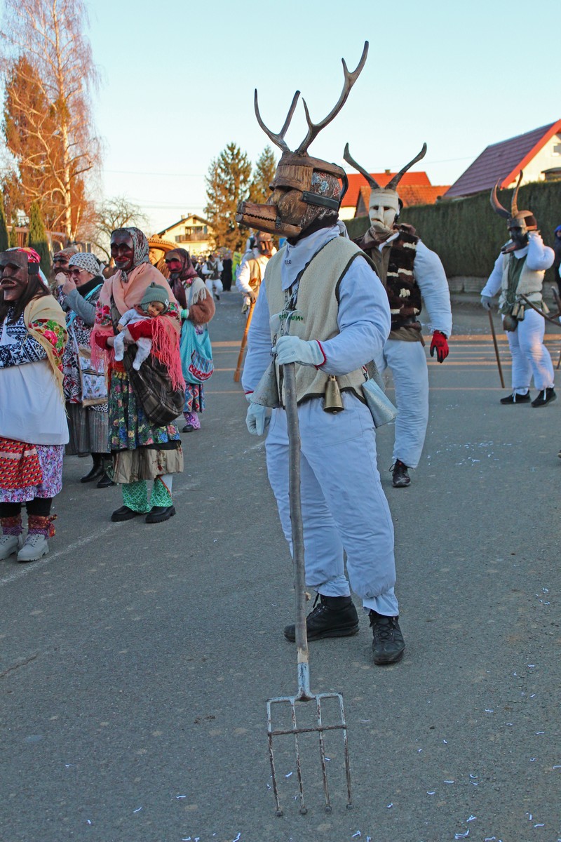 SEZONA MAŠKARA Veselo je bilo na Fašniku u Zasadbreg
